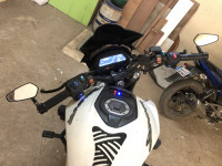 White Bajaj Dominar 400 ABS BS6