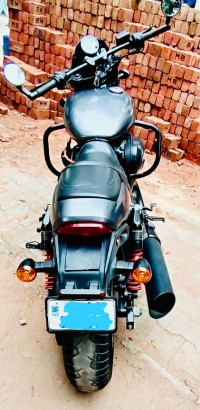 Rock Silver Harley Davidson Street Rod