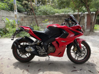 Bajaj Pulsar RS 200 ABS