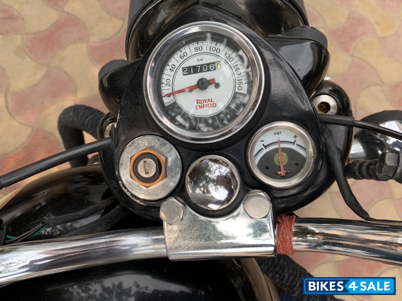 Black Royal Enfield Classic 350 Black Royal Enfield Classic 350