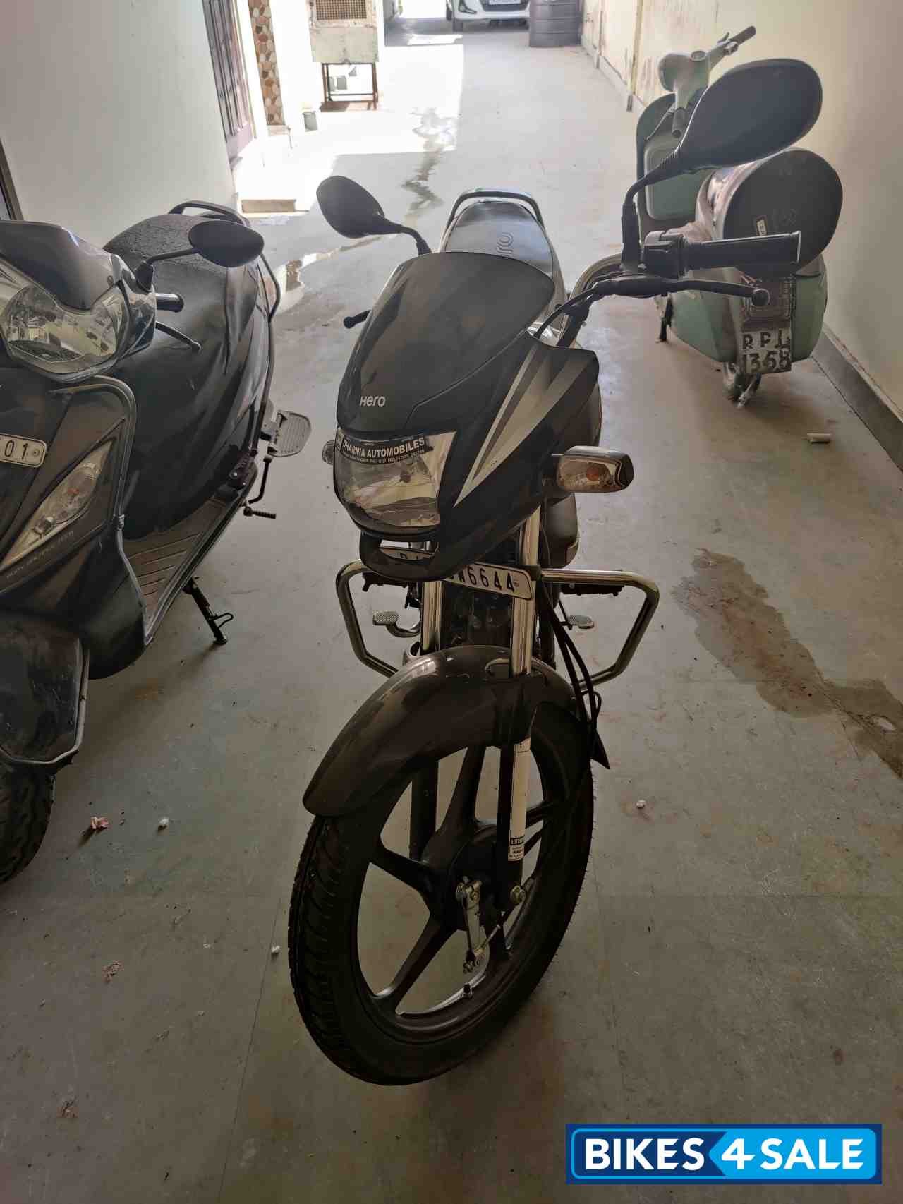 Brown Black Hero Super Splendor