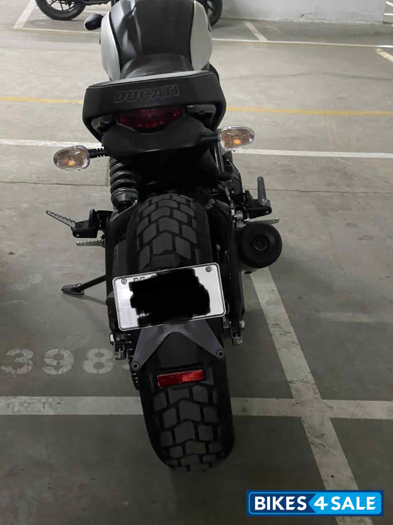 Ducati Scrambler Icon Dark