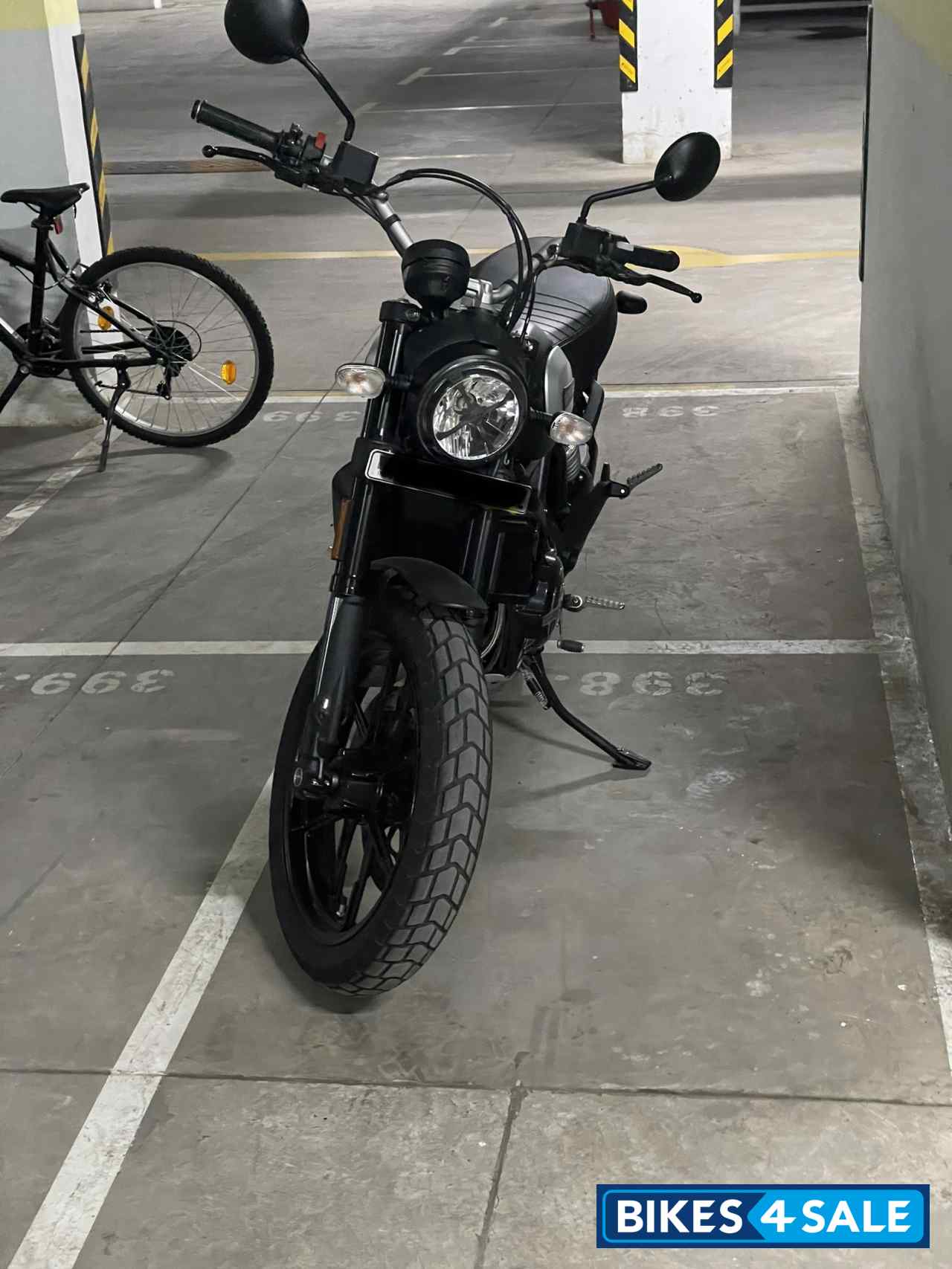 Ducati Scrambler Icon Dark