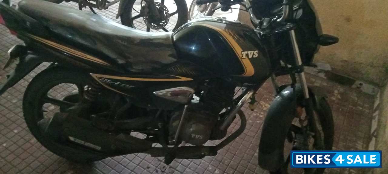 TVS Victor Premium Edition