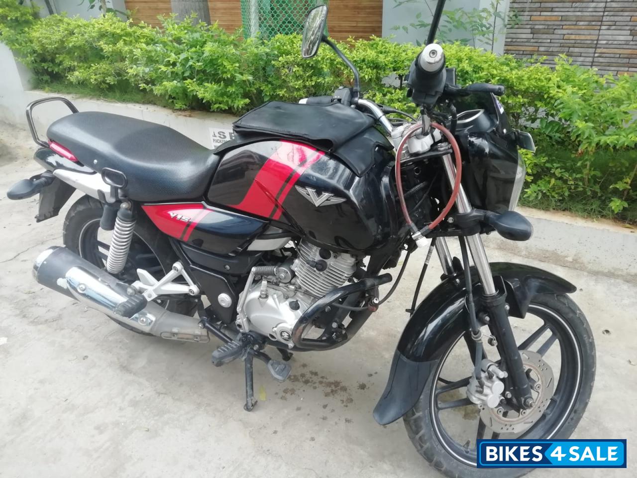 Black And Red Combination Bajaj V15 Black And Red Combination Bajaj V15