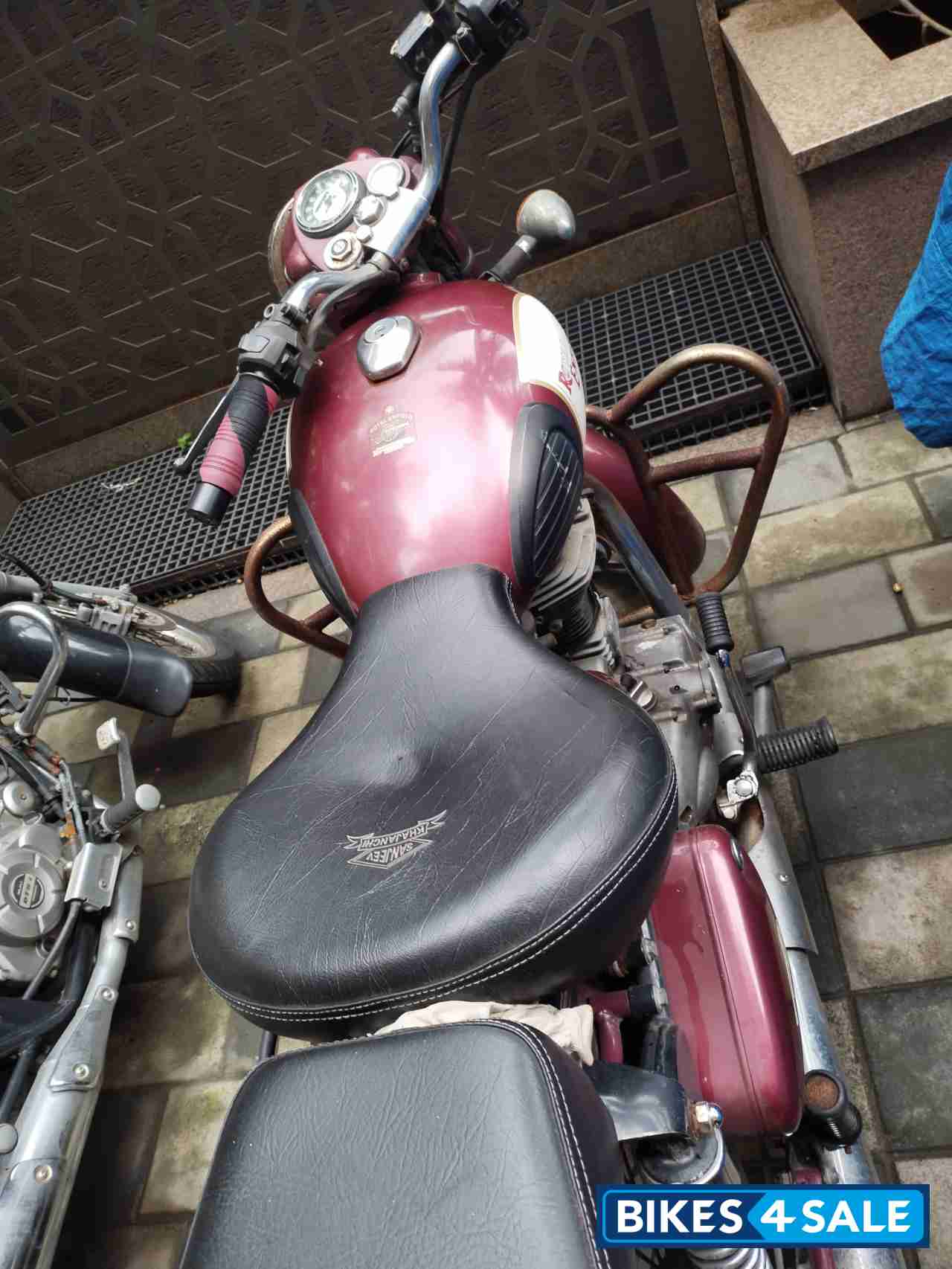 Royal Enfield Classic 350 Royal Enfield Classic 350