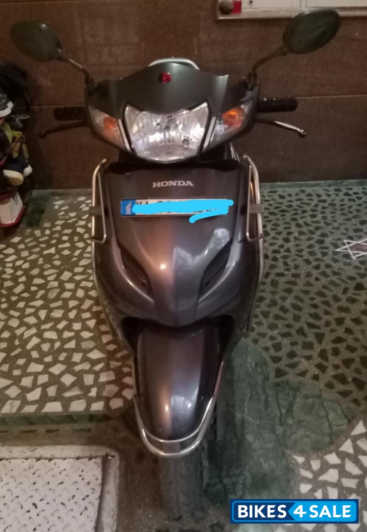 Grey Honda Activa 3G