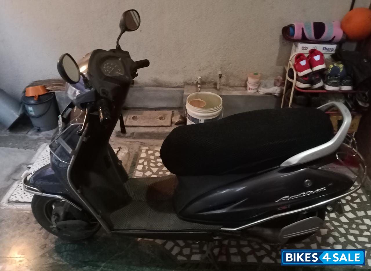 Grey Honda Activa 3G