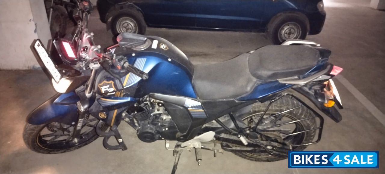 Yamaha FZ-S