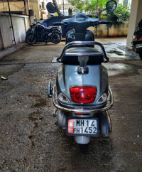 Vespa LX 125