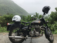 Black Royal Enfield Bullet Standard 350
