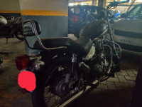 Black Royal Enfield Thunderbird 350