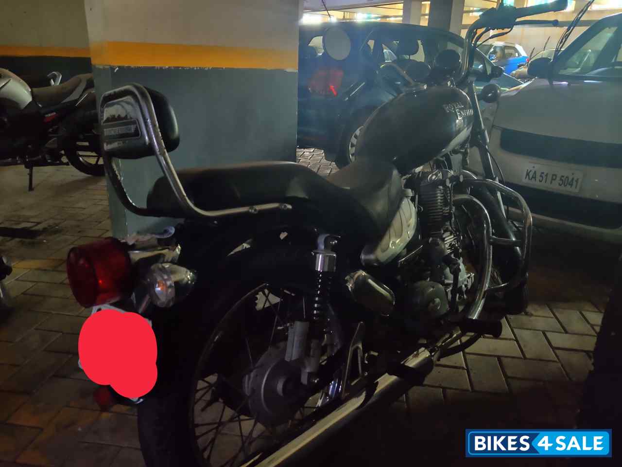 Black Royal Enfield Thunderbird 350