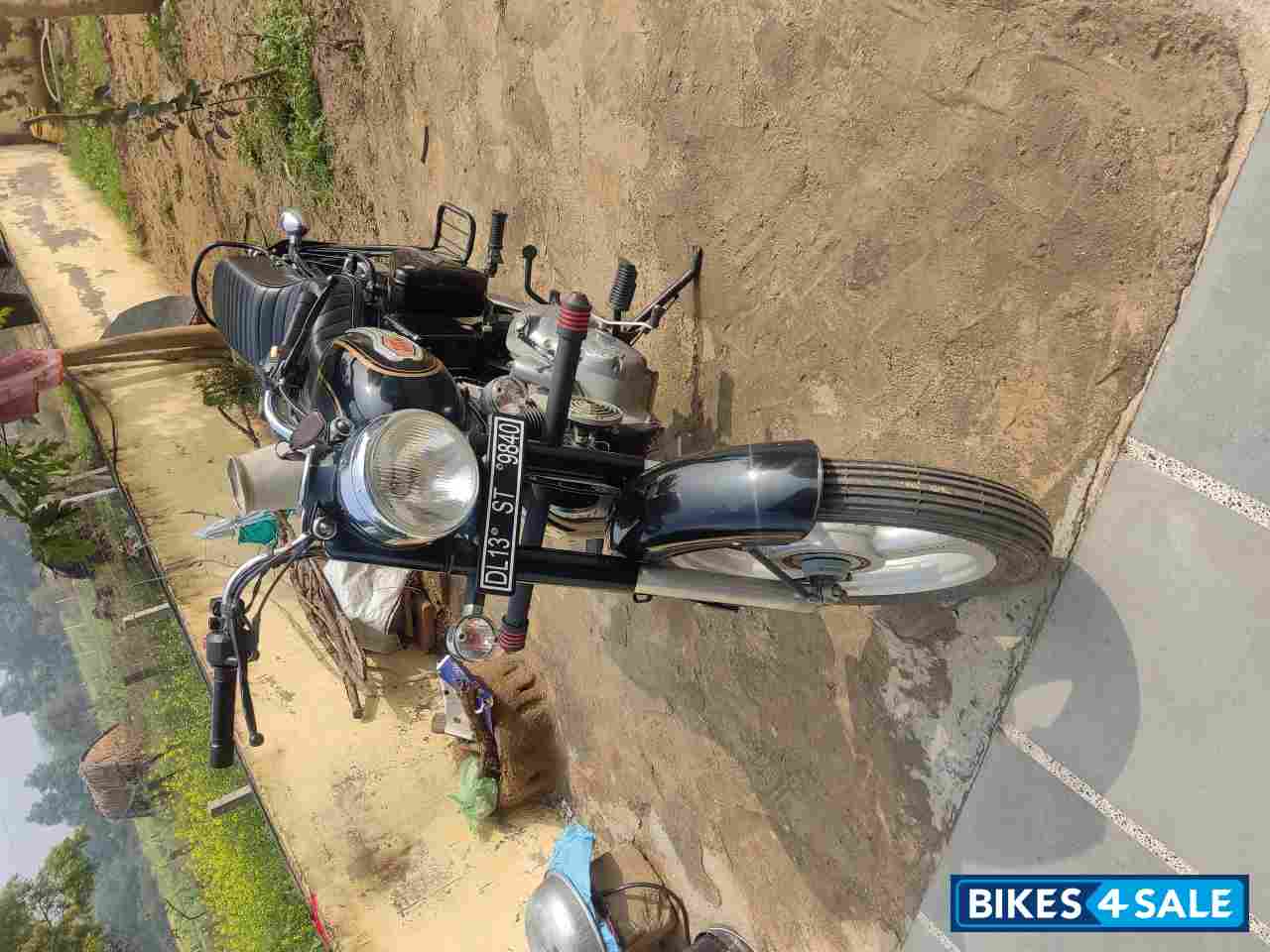 Royal Enfield Bullet Standard 350