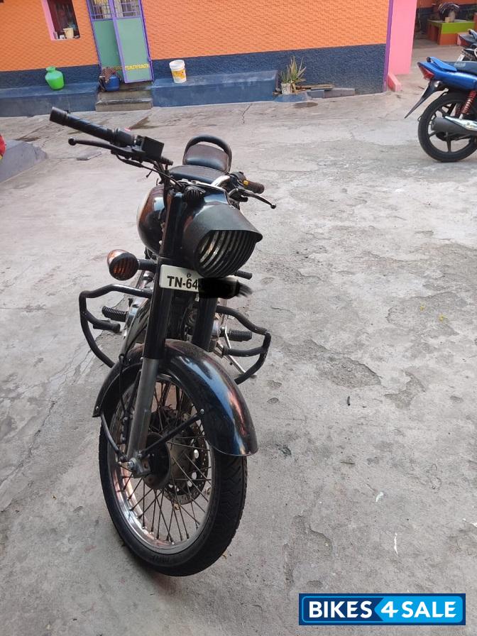 Black Royal Enfield Classic 350