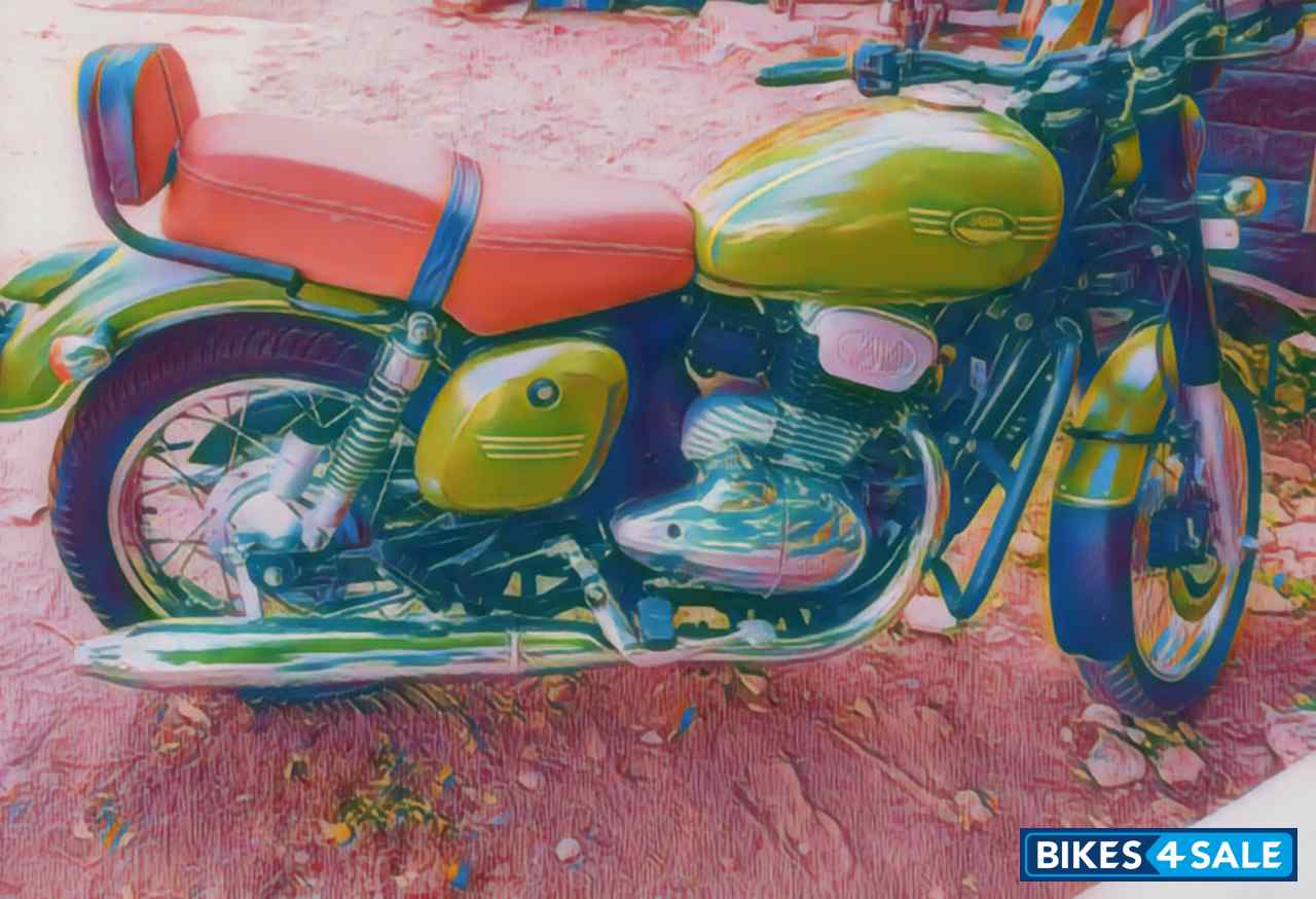 Jawa 42 Dual Channel ABS AllStar Black