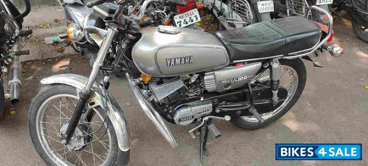 Yamaha RX 100