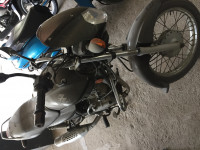 Black Bajaj Discover 125