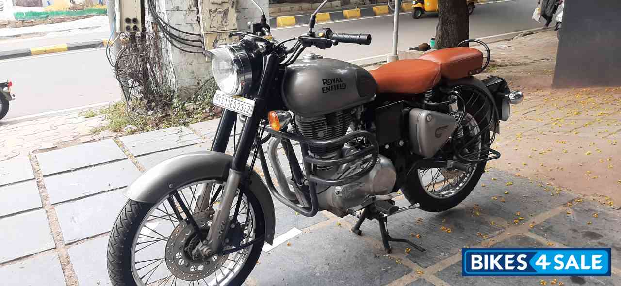 Gun Metal Grey Royal Enfield Classic Gunmetal Grey Gun Metal Grey Royal Enfield Classic Gunmetal Grey