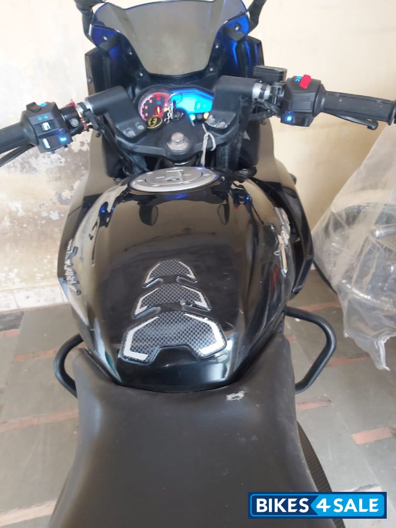 Bajaj Pulsar 220F Bajaj Pulsar 220F