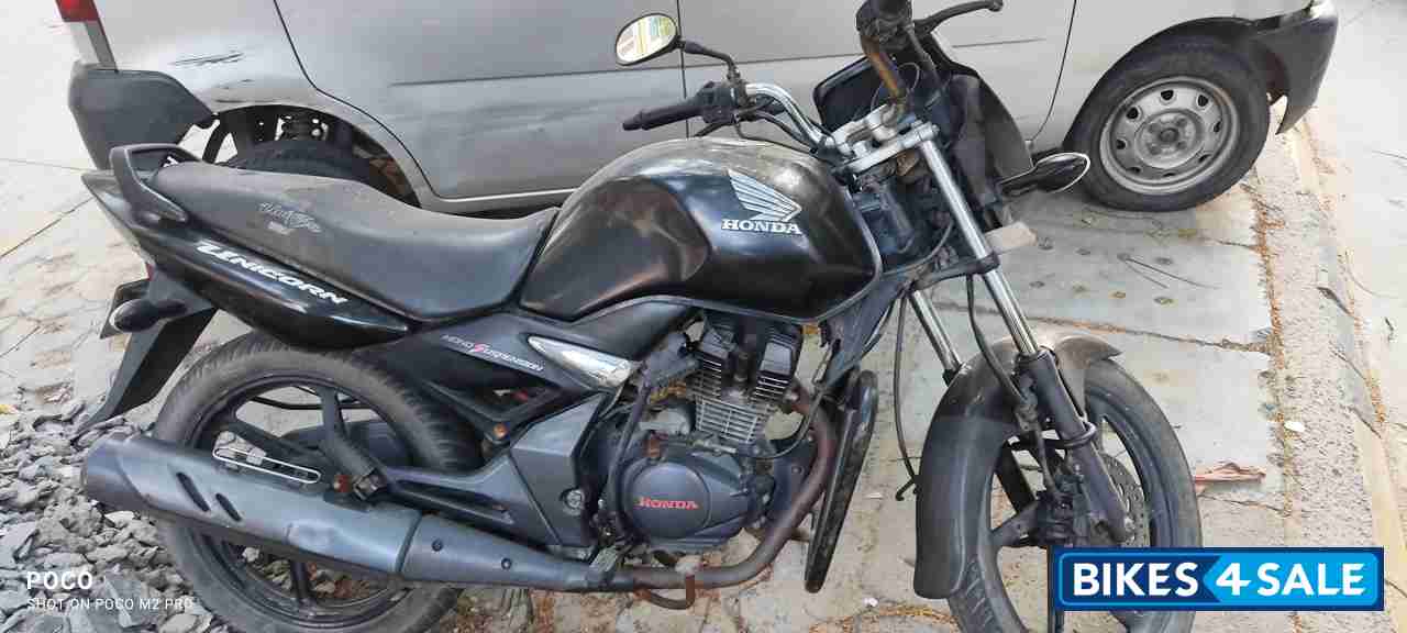 Black Honda Unicorn Black Honda Unicorn