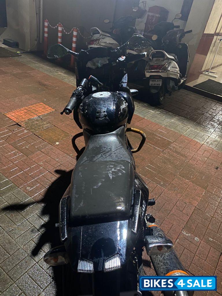 Bajaj Pulsar 220F Bajaj Pulsar 220F