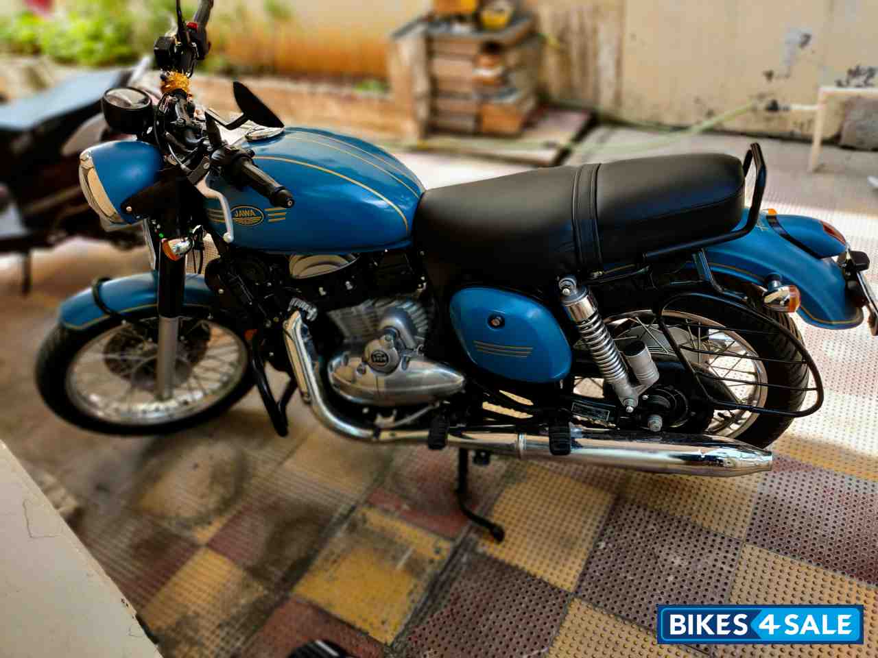 Starlight Blue Jawa forty two BS6