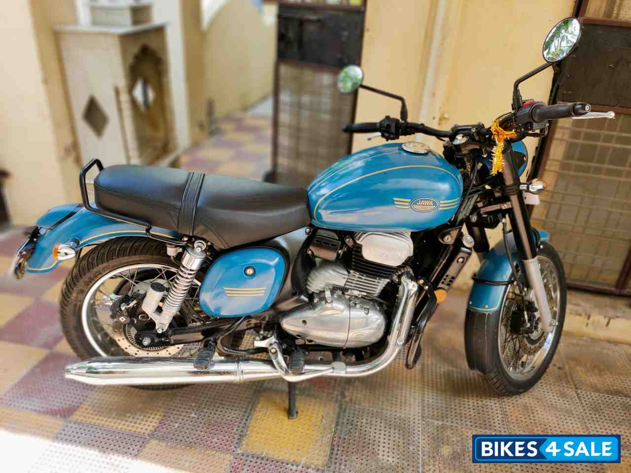 Starlight Blue Jawa forty two BS6