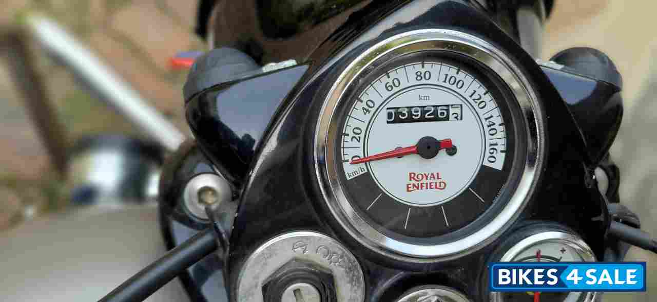 Gunmetal Grey Royal Enfield Classic Gunmetal Grey