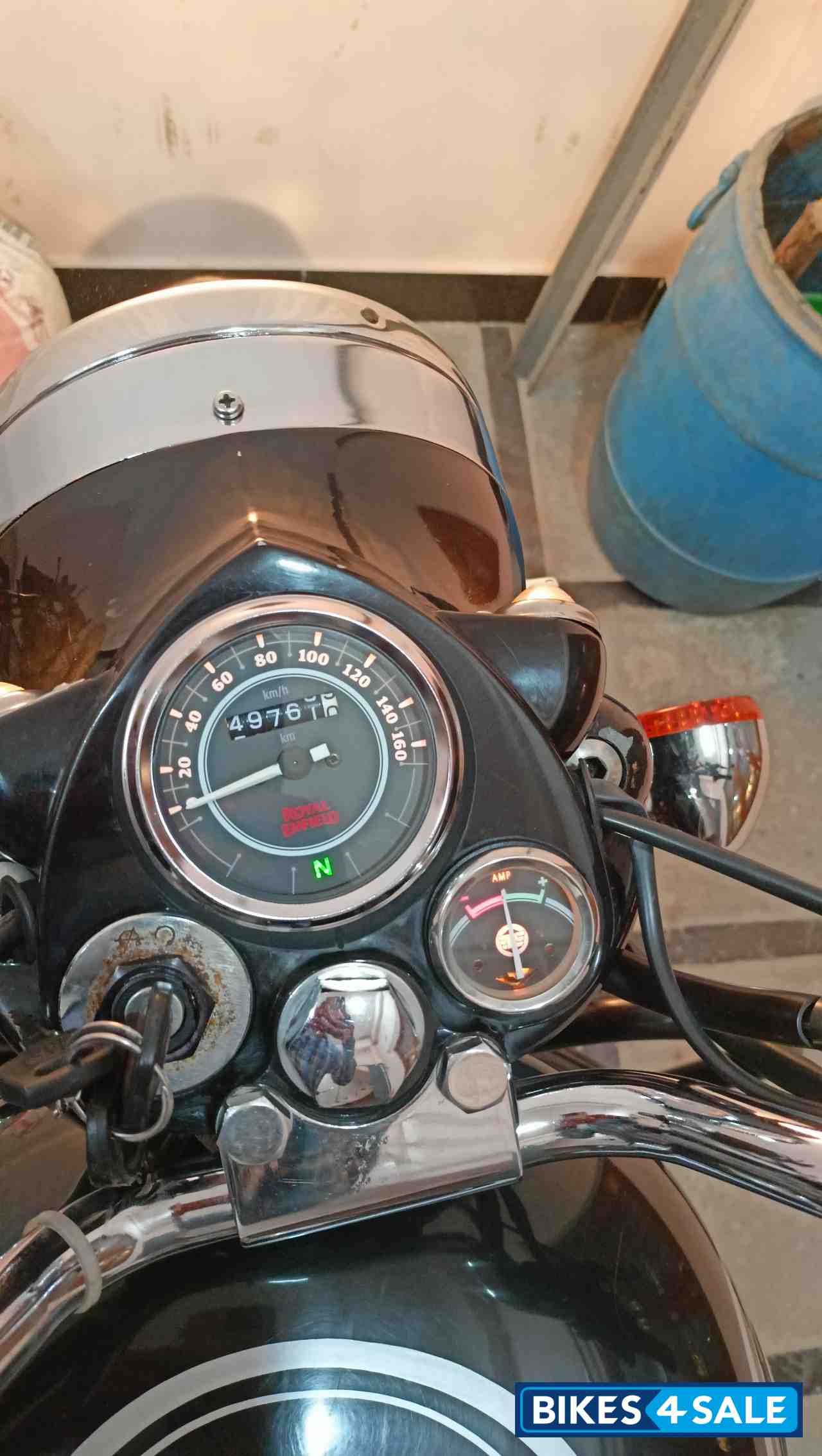 Black Royal Enfield Bullet 500