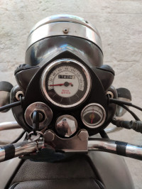 Gunmetal Grey Royal Enfield Classic 350