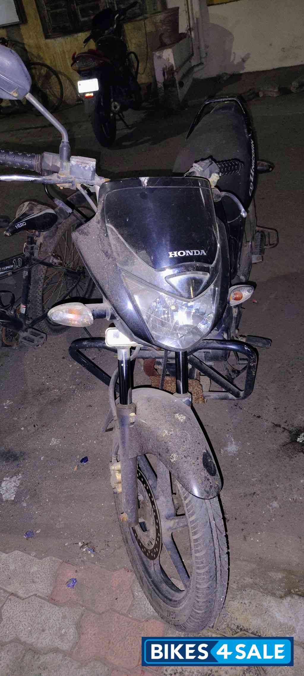 Black Honda CB Unicorn