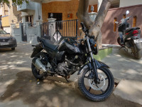 Black Yamaha FZ16