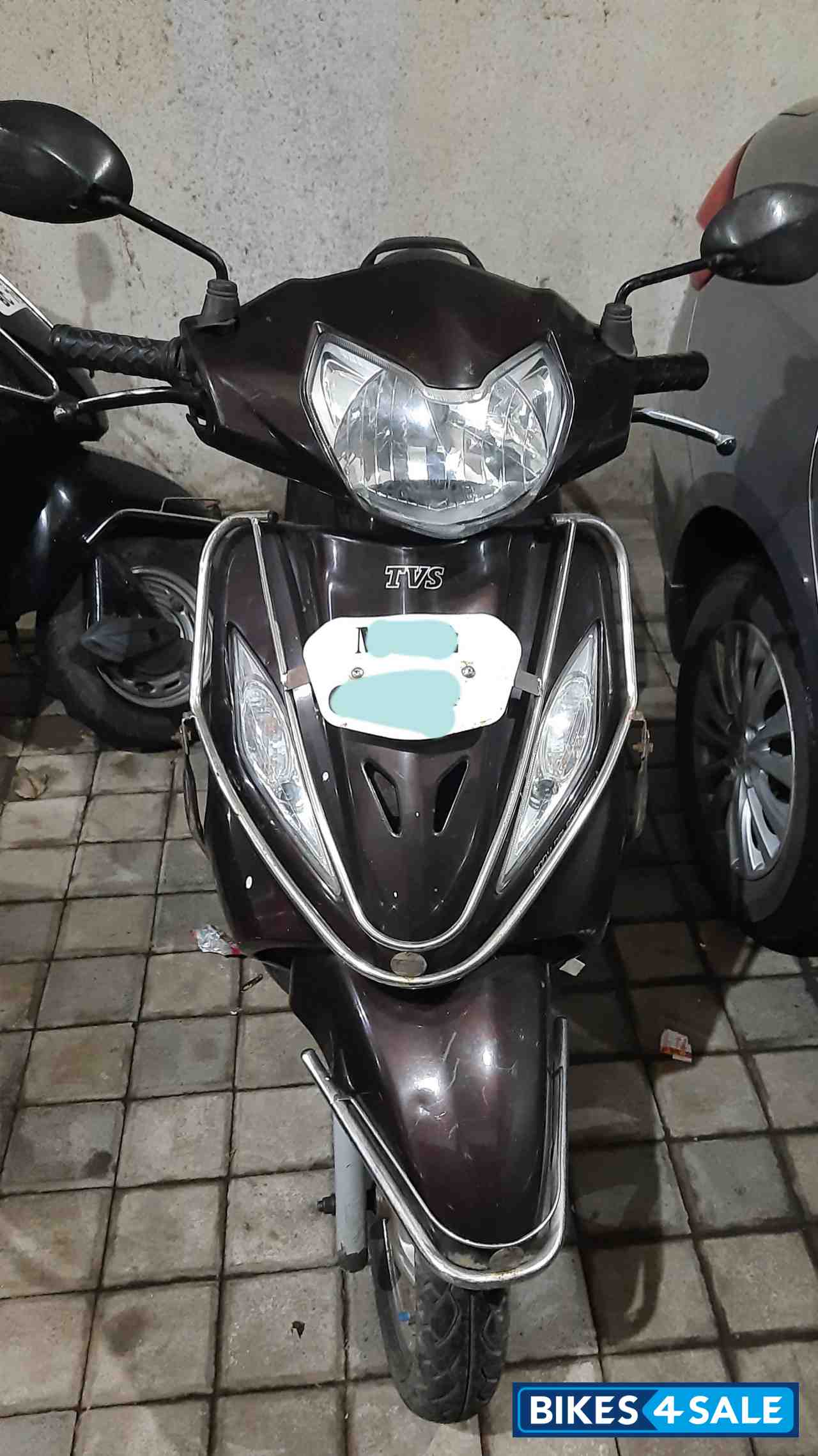 Brown TVS Wego