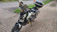 White Bajaj Dominar 400