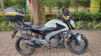 White Bajaj Dominar 400