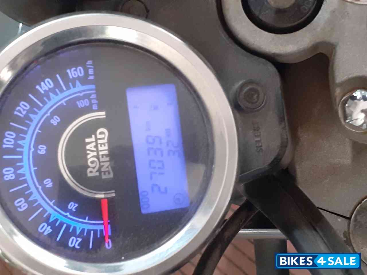 Lightning Royal Enfield Thunderbird 350