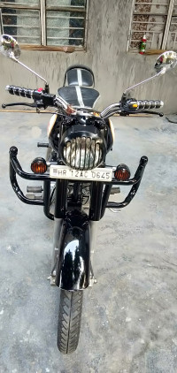 Black Royal Enfield Classic 350