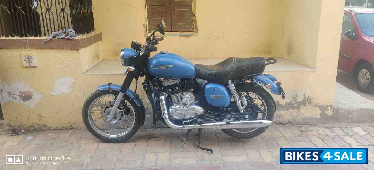 Starlight Blue Jawa 42 Dual Channel ABS Sirius White