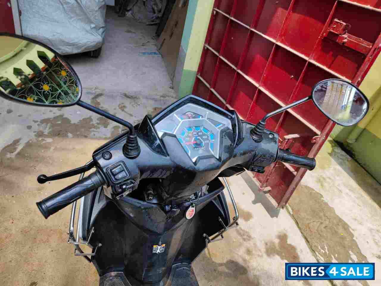 Yamaha Cygnus Ray ZR