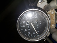 Blue Bajaj Avenger 200 DTS-i