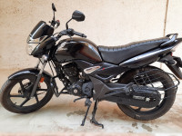 Black Honda Unicorn 160 BS6
