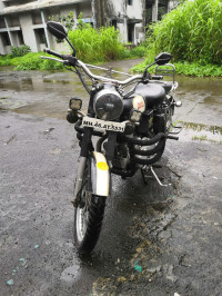 Black Royal Enfield Classic 500