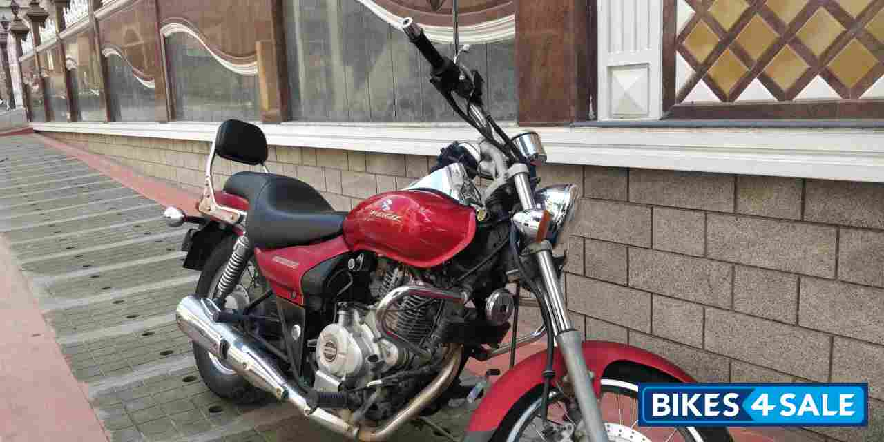 Bajaj Avenger 220 DTS-i Bajaj Avenger 220 DTS-i