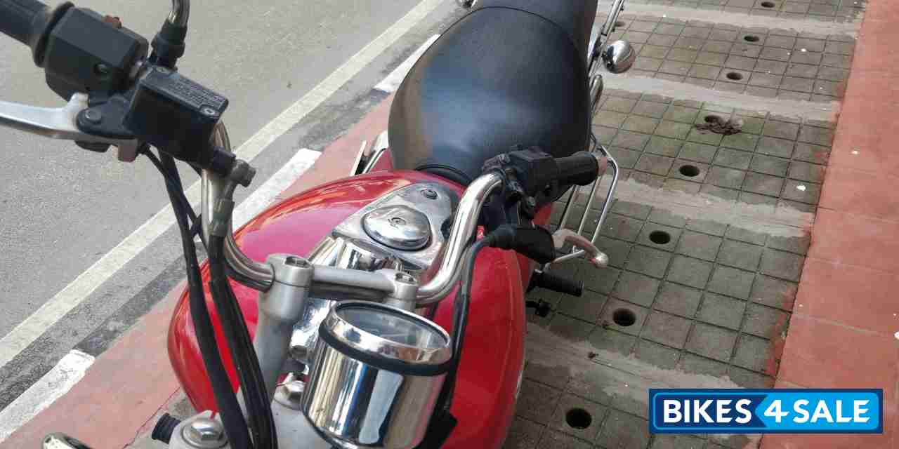 Bajaj Avenger 220 DTS-i Bajaj Avenger 220 DTS-i