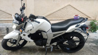 White Yamaha FZ16