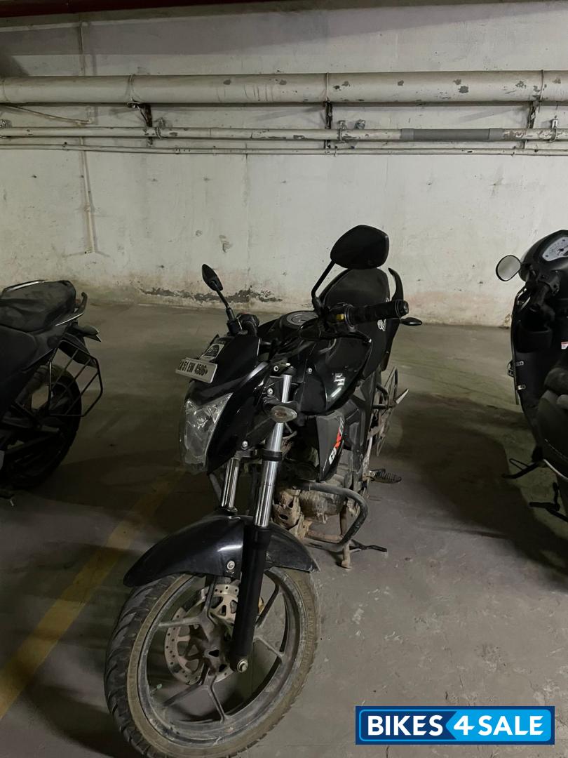 Black Suzuki Gixxer 150