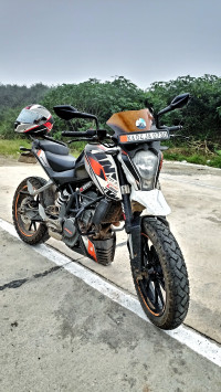 KTM Duke 200