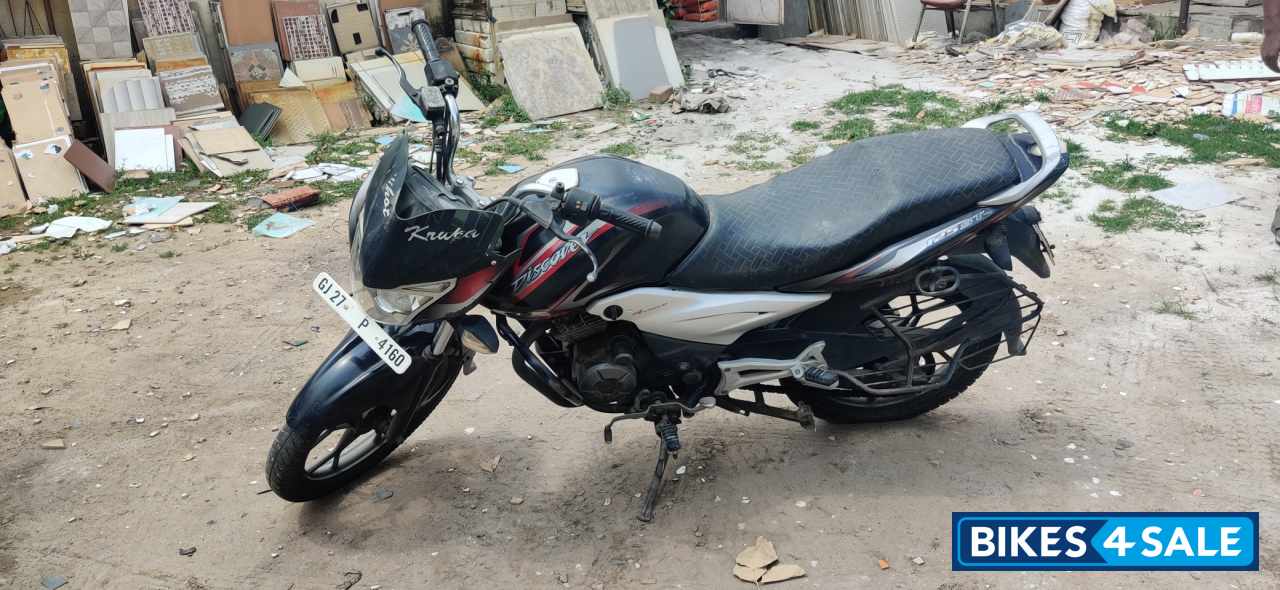 Black & Red Bajaj Discover 125