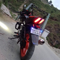 Met Black Bajaj Pulsar 220 DTSi